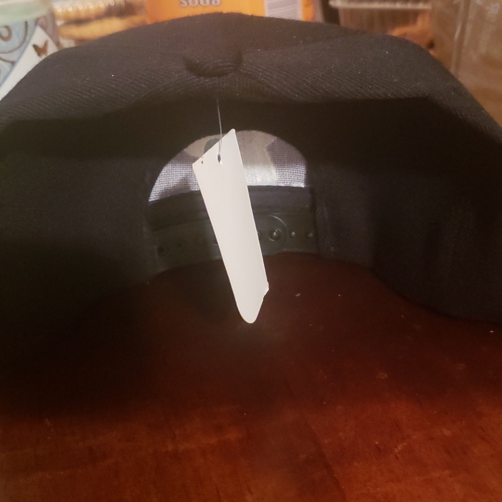 Hat's - Picture 3 of 3